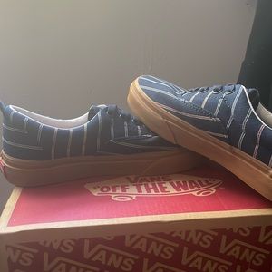 Vans size 2